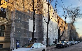 Alunana Lux Jakuzzi Apart, Facade Is Under Renovation, In Riga Art Nouveau Area, Self Check-In